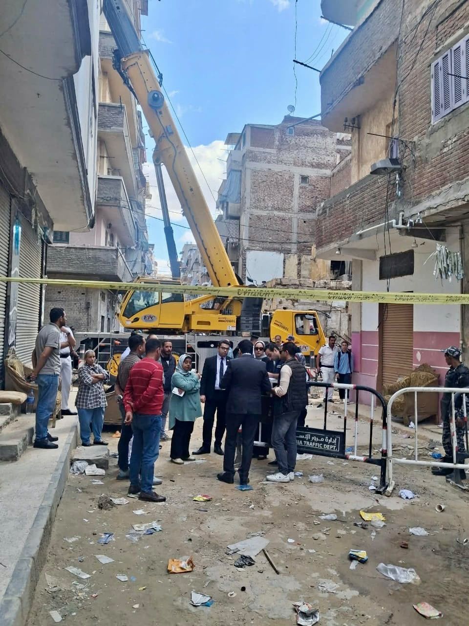 النيابة الإدارية تفحص واقعة ميل عقار أمبروزو المكون من 14 طابق بالإسكندرية (4)