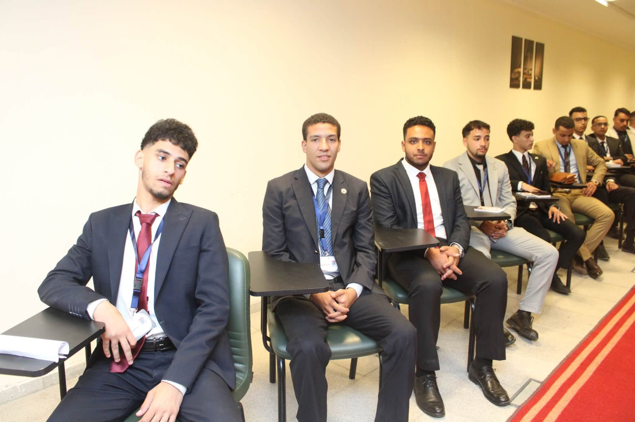 النيابة الإدارية تستضيف وفدًا من كلية القانون بالجامعة المصرية الصينية (13) النيابة الإدارية تستضيف وفدًا من كلية القانون بالجامعة المصرية الصينية (13)