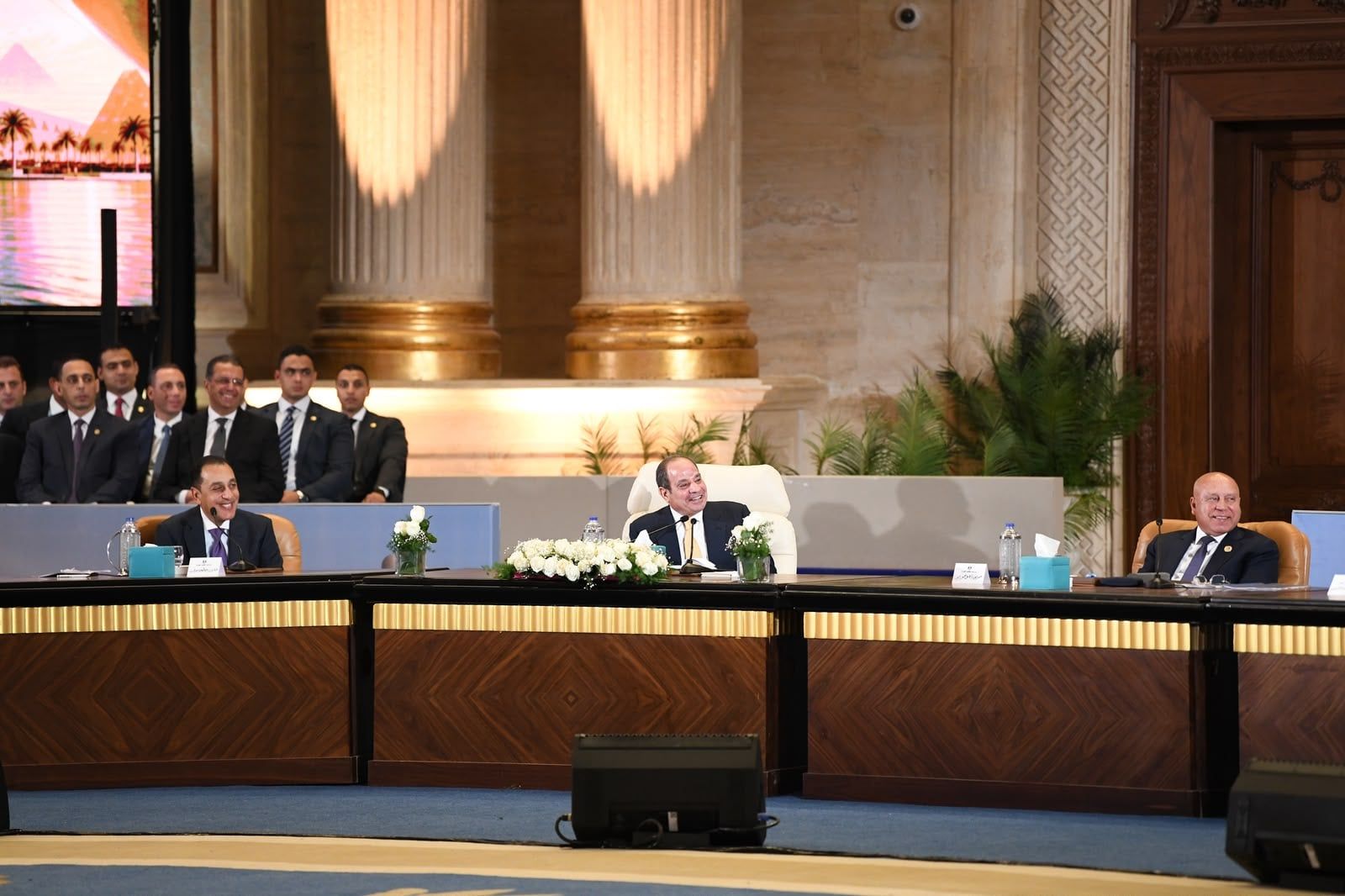 فخامة الرئيس الزعيم عبد الفتاح السيسي (2) فخامة الرئيس الزعيم عبد الفتاح السيسي (2)