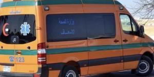 مصرع 12 شخصًا وإصابة 30 في حادث تصادم أتوبيس وسيارة نقل بطريق أسيوط الغربي