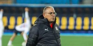 طارق سليمان يقود منتخب مصر أمام مالاوى بعد إيقاف التوأم