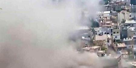 مدير صحة تعز يحذر من انهيار القطاع الطبي جراء الاستهداف الحوثي ونهب 15 سيارة إسعاف