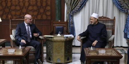 الهباش يبحث مع شيخ الأزهر تطورات الأوضاع في فلسطين