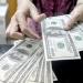 بعد تجاوز حاجز الـ 54.. هل يرتفع سعر صرف الدولار لـ 60 جنيها قبل نهاية العام؟ خبير اقتصادي يوضح