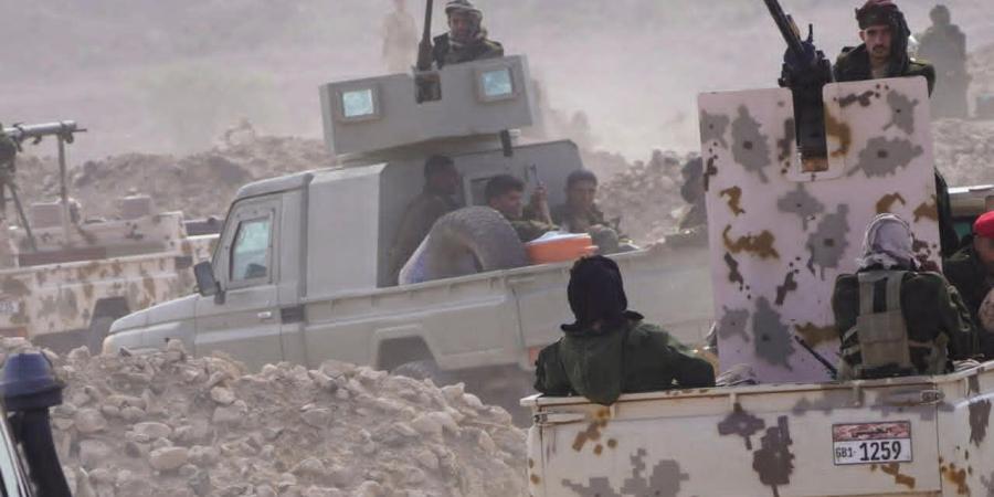 انقلاب ميداني في تعز ولحج.. القوات الحكومية تستعيد مواقع استراتيجية والحوثيون يمطرون مأرب بـ8 صواريخ باليستية