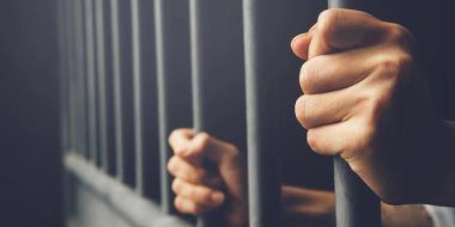 ضبط مدير مطبعة بالنزهة بحوزته 116 ألف مطبوع تجاري بدون تفويض