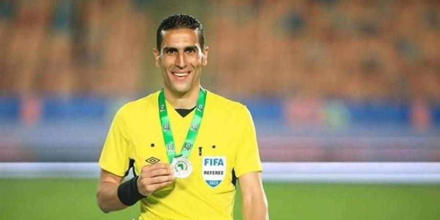 محمود ناجي حكما لمباراة الأهلي والقناة في الدوري