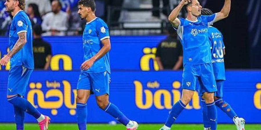 مارتينيلي يخطف فوزا قاتلا للهلال أمام الحزم في الدوري السعودي