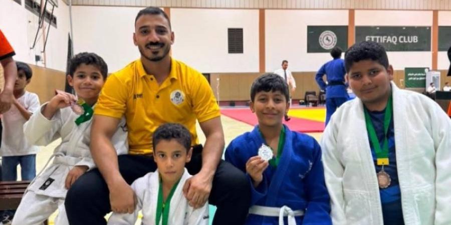 لاعبو جودو نادي المحيط يحققون 6 ميداليات في بطولة الشرقية