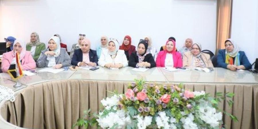 توجيهات حاسمة لمديري إدارات التعليم بالجيزة لضبط المدارس بعد التغييرات
