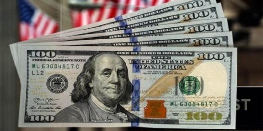 سعر الدولار على مدار الساعة.. ثبات موحد للبيع والشراء فى غالبية البنوك :اليوم السابع