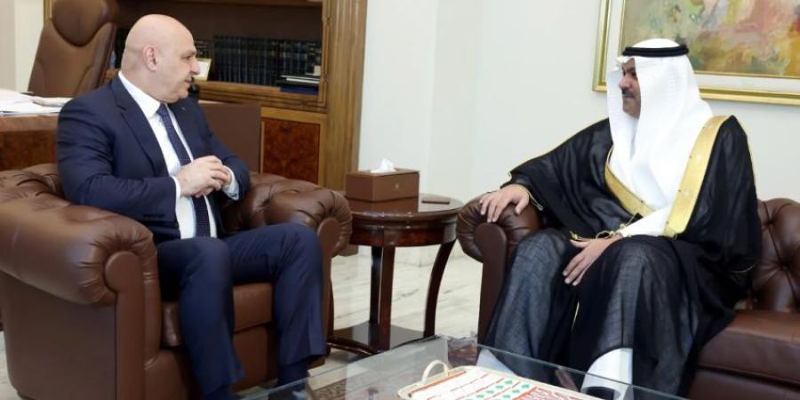 عون يستقبل سفير السعودية في قصر بعبدا