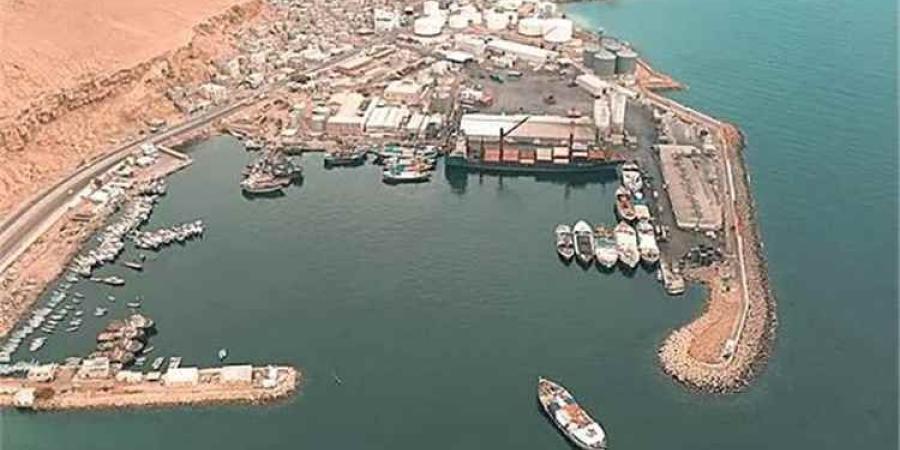 عاجل: قوات درع الوطن تُحبط هجوما حوثيا بالطائرات المسيرة على ميناء المكلا