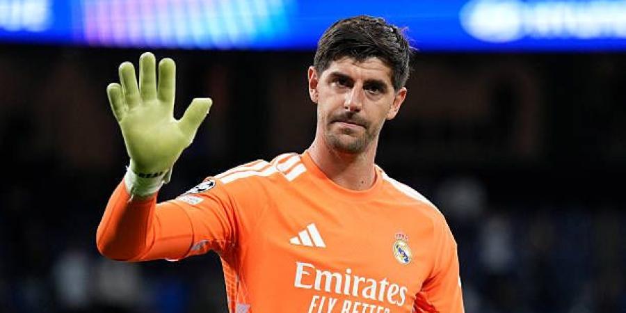كورتوا ينتقد التحكيم في الدوري الإسباني قبل الكلاسيكو