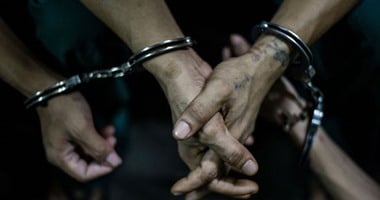 جهات التحقيق تفحص المضبوطات فى اتهام بلوجر وزوجها بحيازة مخدرات