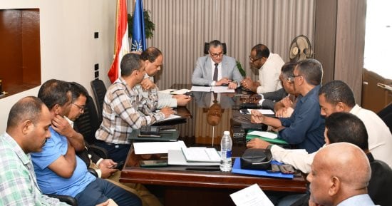 رفع درجة الإستعداد القصوى لمواجهة الأمطار والسيول بأسوان