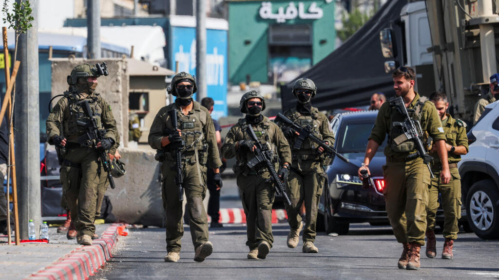 إسرائيل ستغلق كافة المعابر البرية المؤدية إلى الضفة الغربية يوم الانتخابات