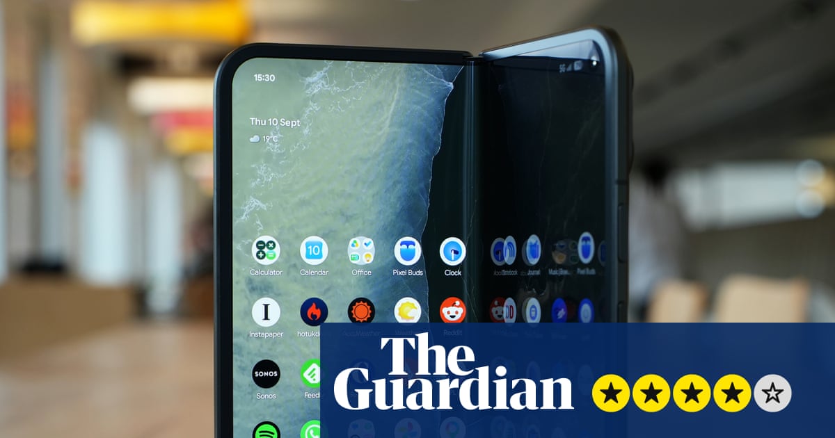 مراجعة Pixel 11 Pro Fold: الهاتف القابل للطي مع أفضل كاميرا ثلاثية