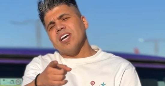استئناف المتهم بسب وقذف المطرب عمر كمال على حبسه 6 أشهر بعد قليل