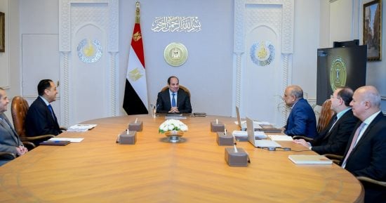 وزير الكهرباء: خط هوائي بجهد 500 كيلو فولت لنقل طاقة الرياح من خليج السويس